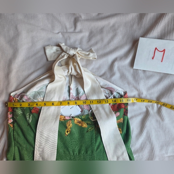 H&M PREMIUM linen-blend halterneck dress floral green/flowers BNWT - Picture 6 of 16